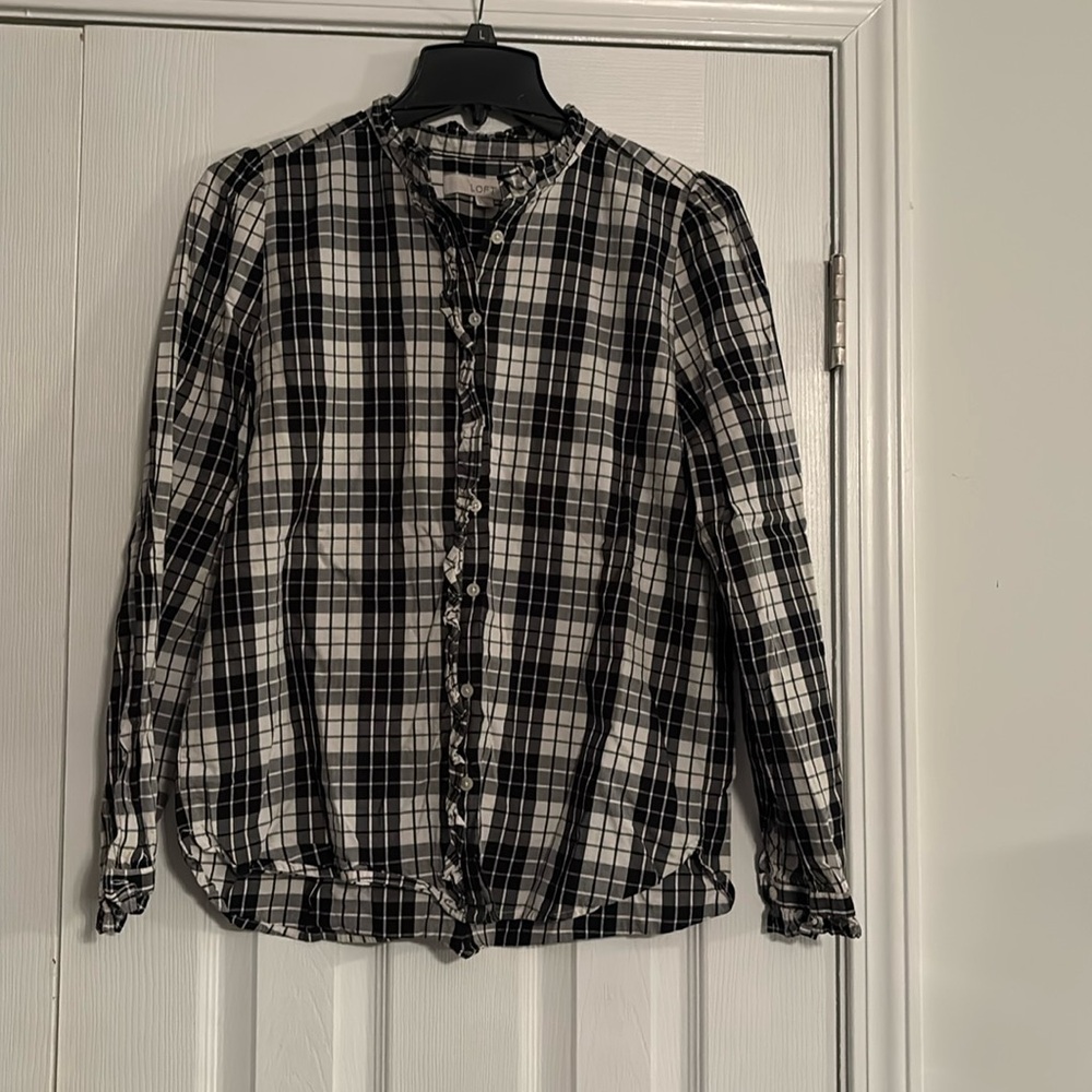 LOFT black/white long sleeve shirt withh ruffle accent; size small